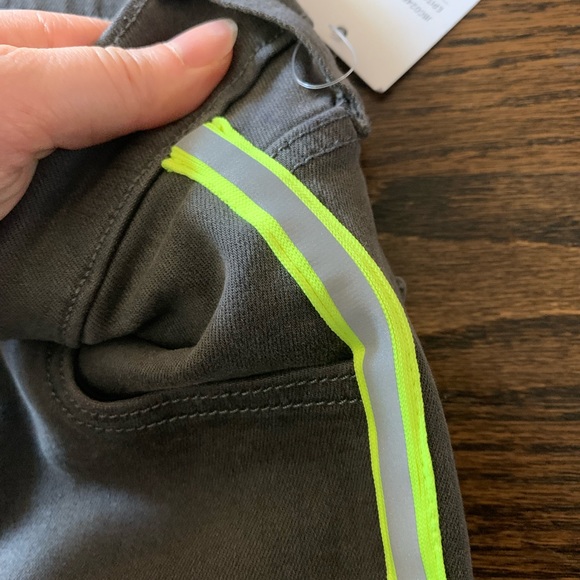 New Jbrand Mid Rise Crop Skinny Jeans Gray with Neon Detail Size 24 Women’s - Picture 4 of 9